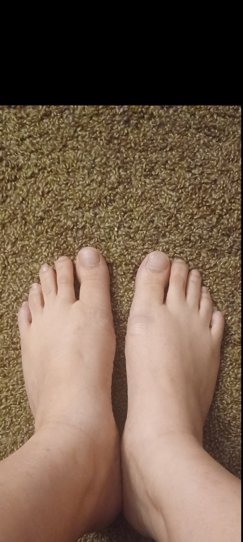 helpmytoes nude