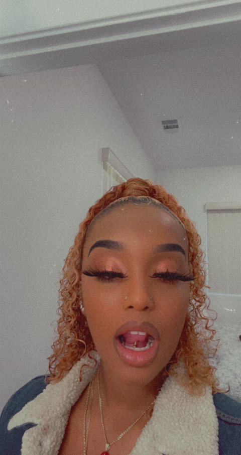 carribeanbootyv nude