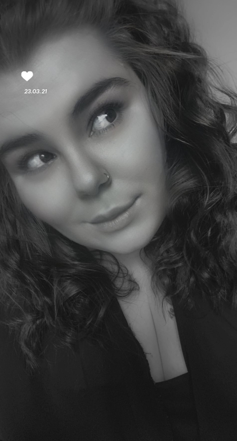 Laura OnlyFans Account - laurajulexxx