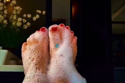 pretty_feet1608 nude