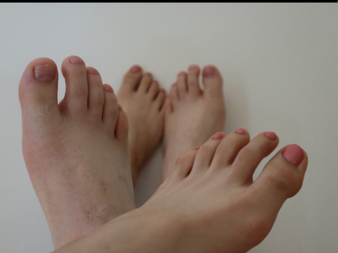 @pair_of_feet