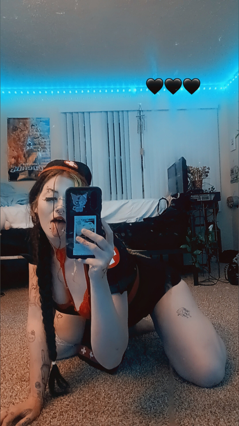 @gothbabyprincess