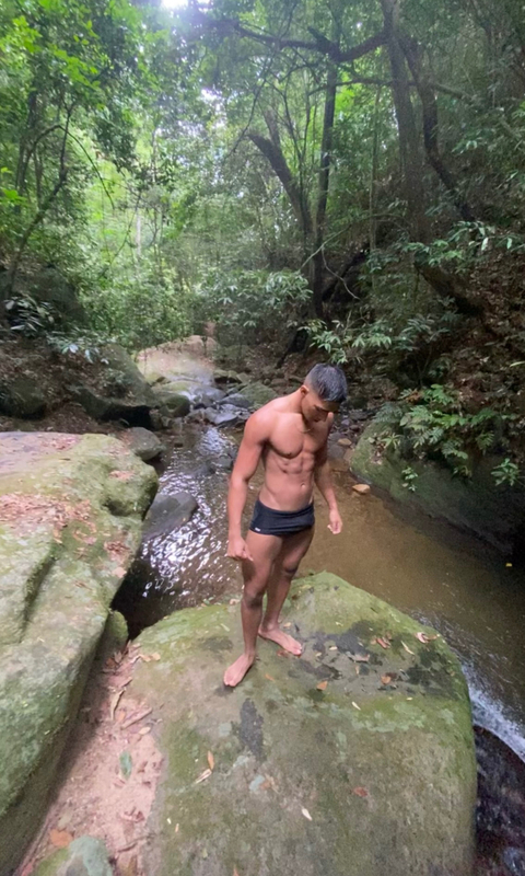 eliasmarinho nude