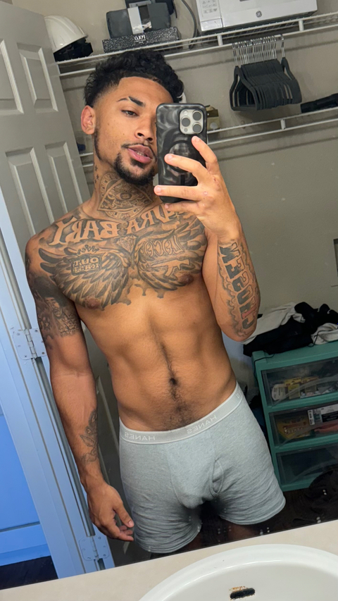 prettyboypaid nude