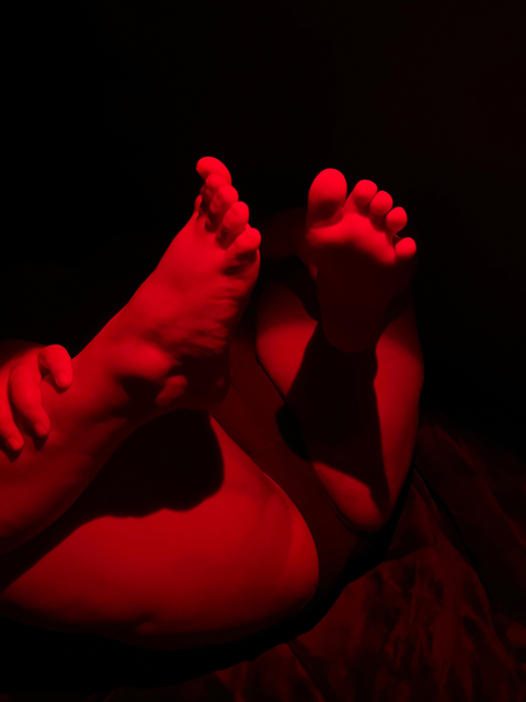 chunkfeet01 nude