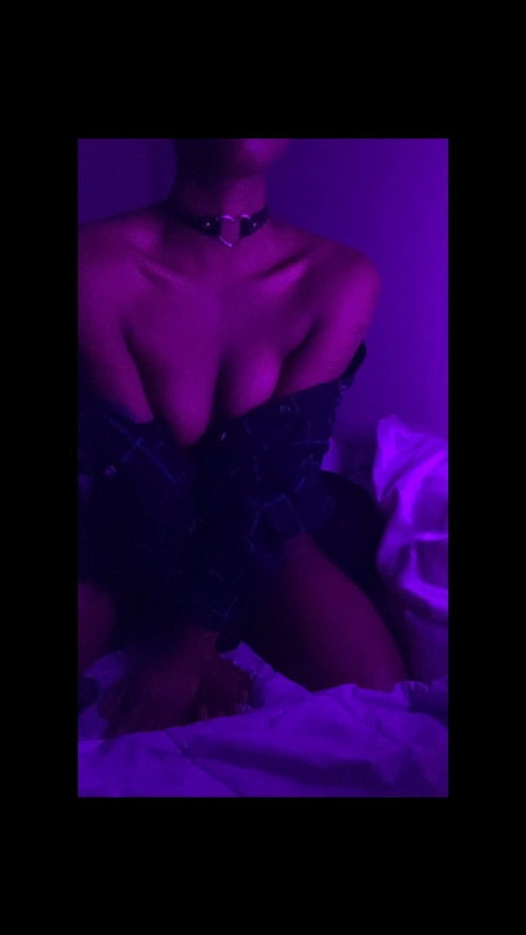 @charlie_bearxo