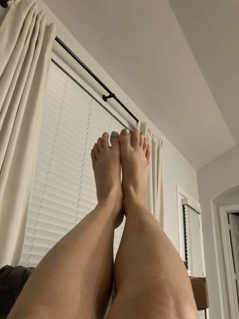 @butteryfeet