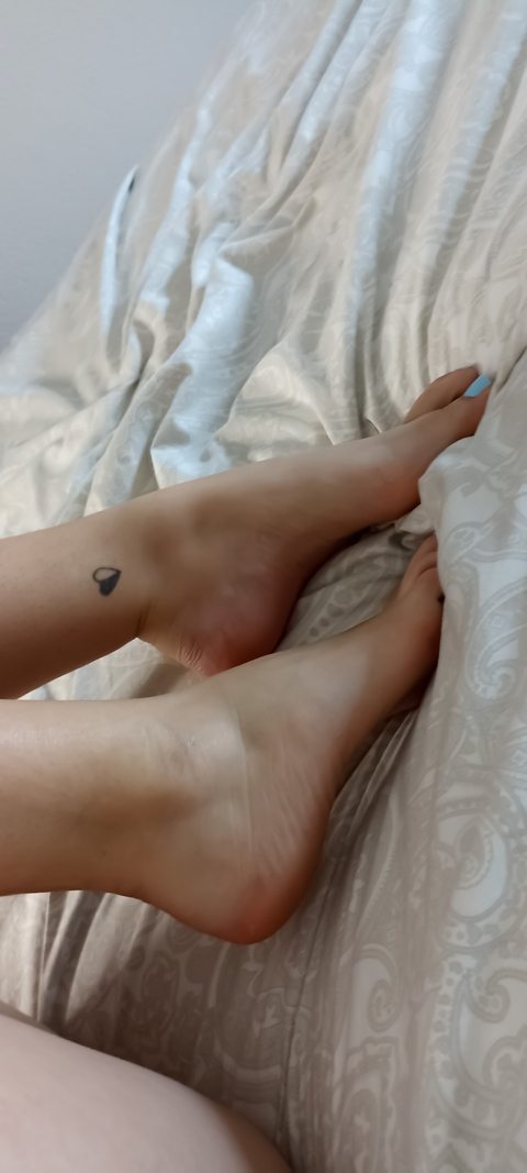 juliefeetsomae nude