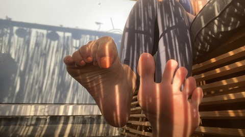 prettyplainfeet nude