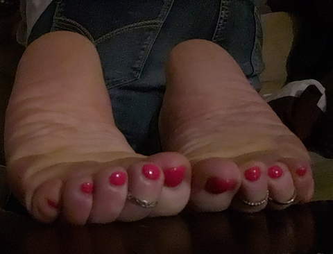 lilysbarefeet nude