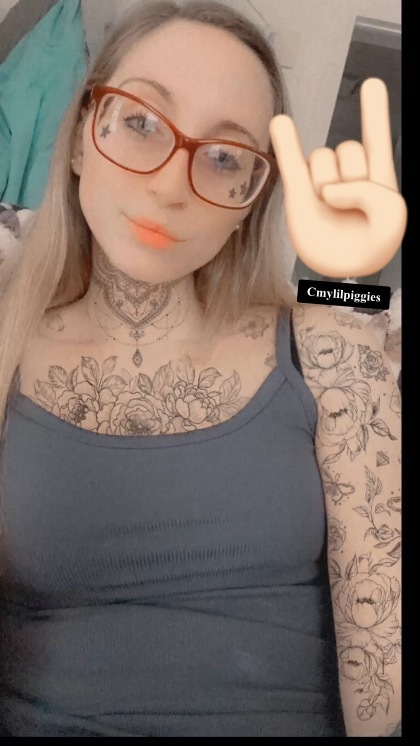 @cmylilpiggies