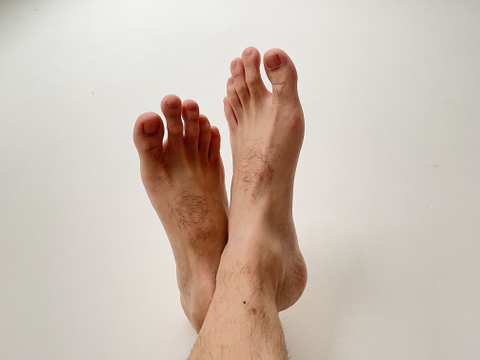 feetmeog nude