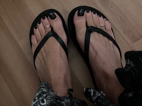 @kikifeetzzzzz