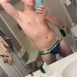 @averagegayxxx