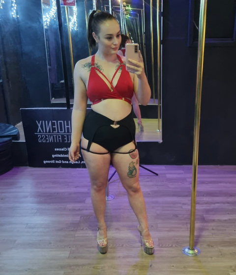 Aly OnlyFans Account - aly-poledancer