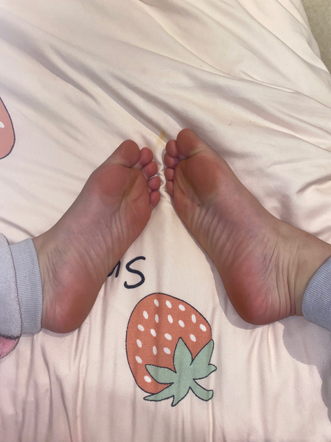 ukfeetfantasies nude