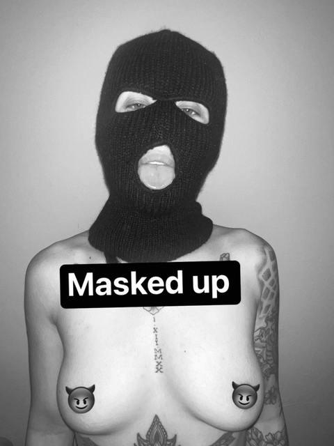 maskd_up nude