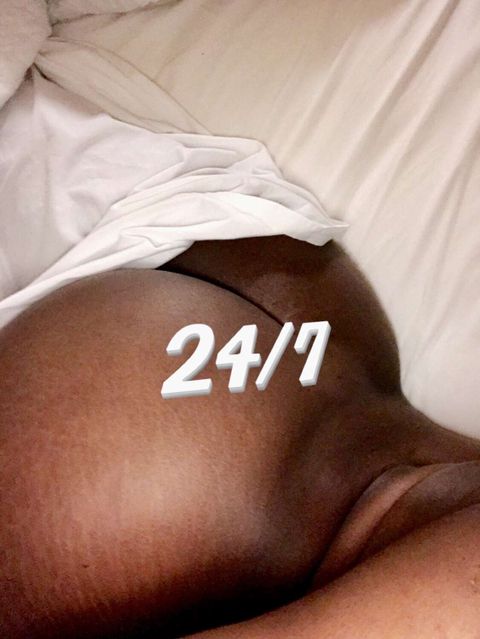 brwnsknb nude