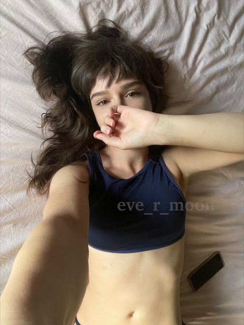 @eve_r_moon