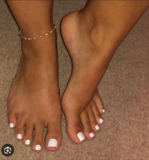 @moodyfeet90