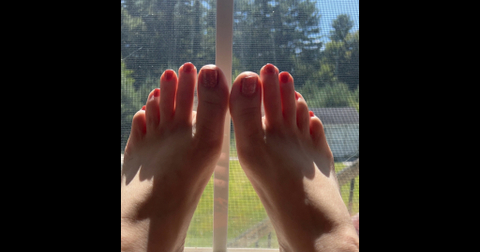 kissabletoes nude