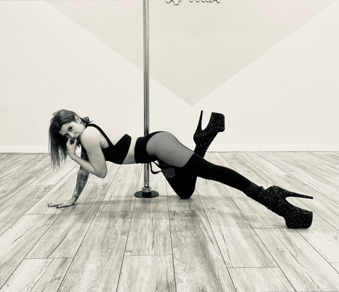 gingerpoledance nude