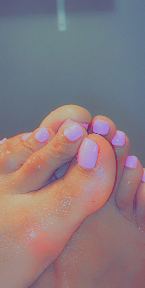 prettypinktoes27 nude