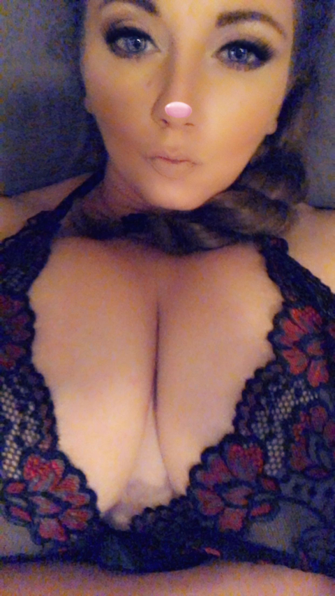 @huge_boobs