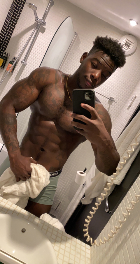 prettiestchocolate1 nude