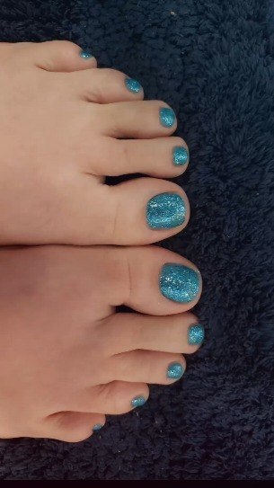 @sparkletoesrose