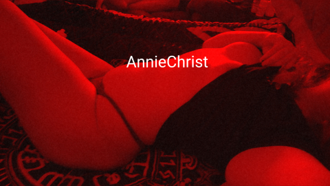 anniechrist nude