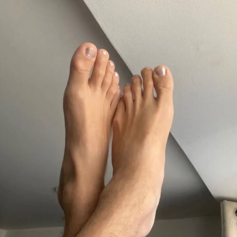 @onlyfeet_free