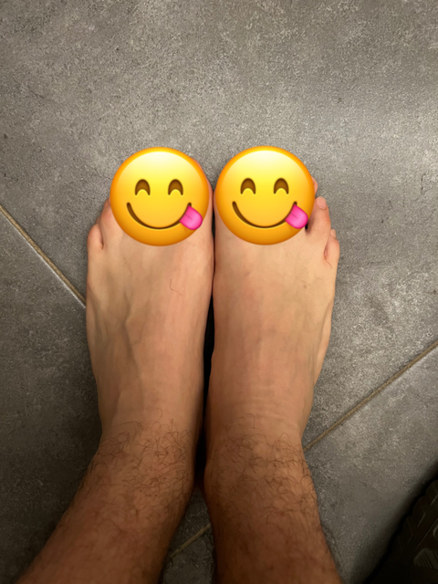 rare_feet nude