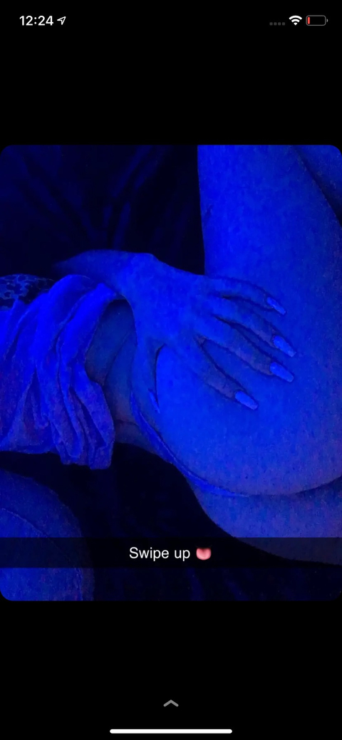 hollybae22 nude