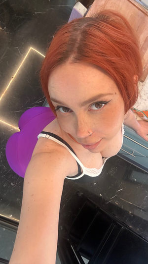 Celebrate <strong>𝙇𝙪𝙘𝙮 𝙇3𝙞𝙣</strong> with a Fresh OnlyFans Bio Update!