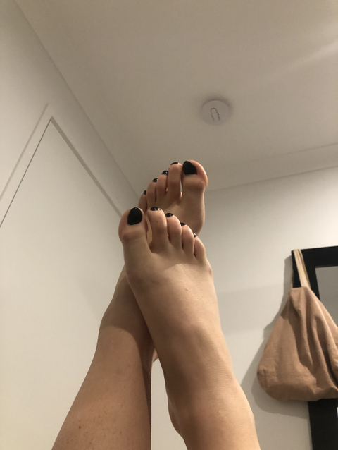 @sexyfeetdailyxo