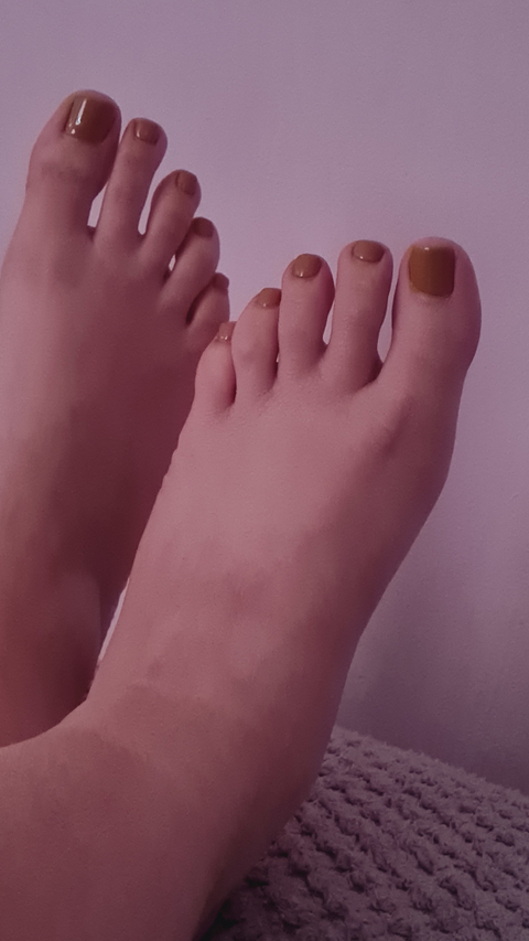 @tallulah-toes