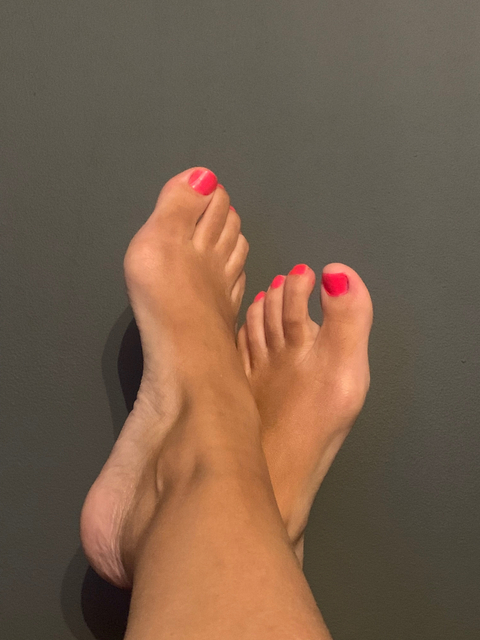 @fetishfeet69xo