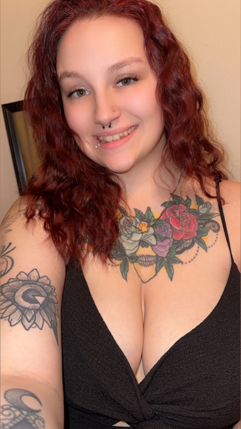 @hottattooedwife251