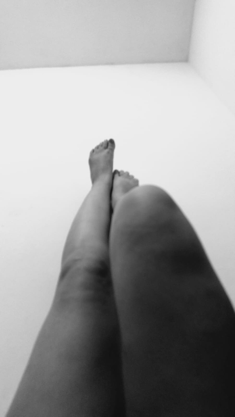 littlebrasilianfeet nude