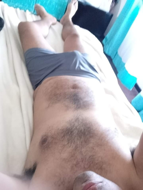 sebaszur nude