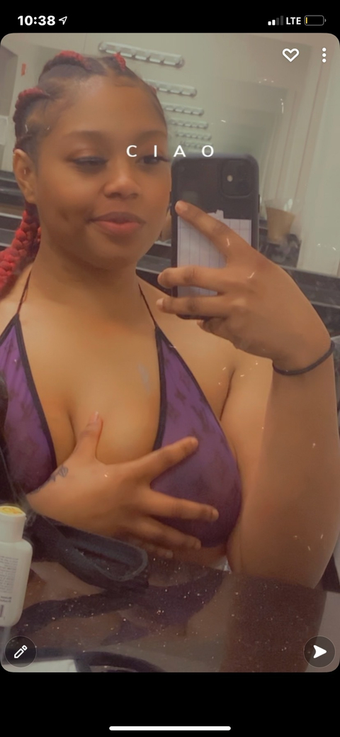 nikki_sugaar nude