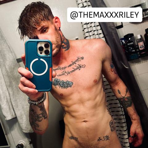 @themaxxxriley