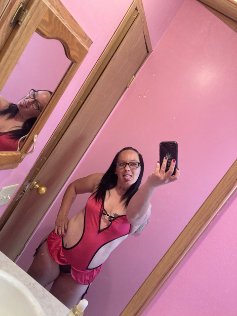 mrsprettypussy810 nude