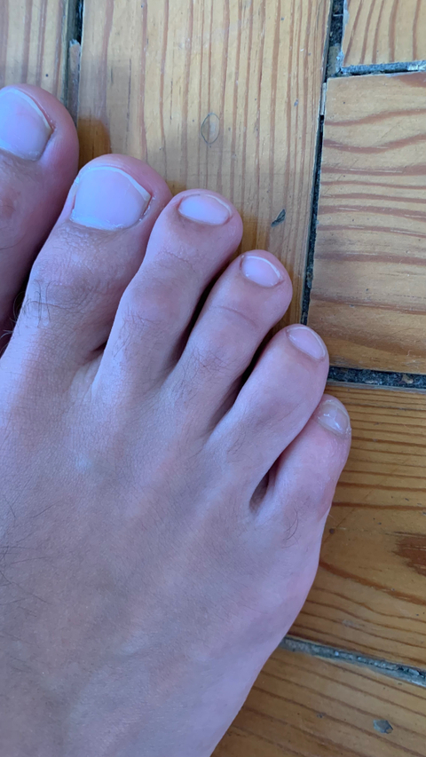 @feetbyrodrigo