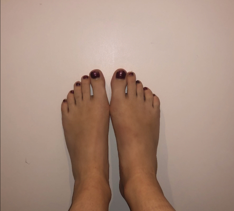 @feetworshiperpics