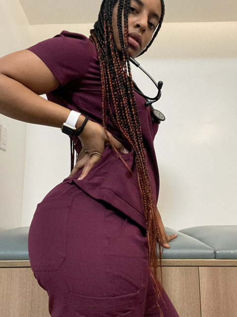 nursebootyyy