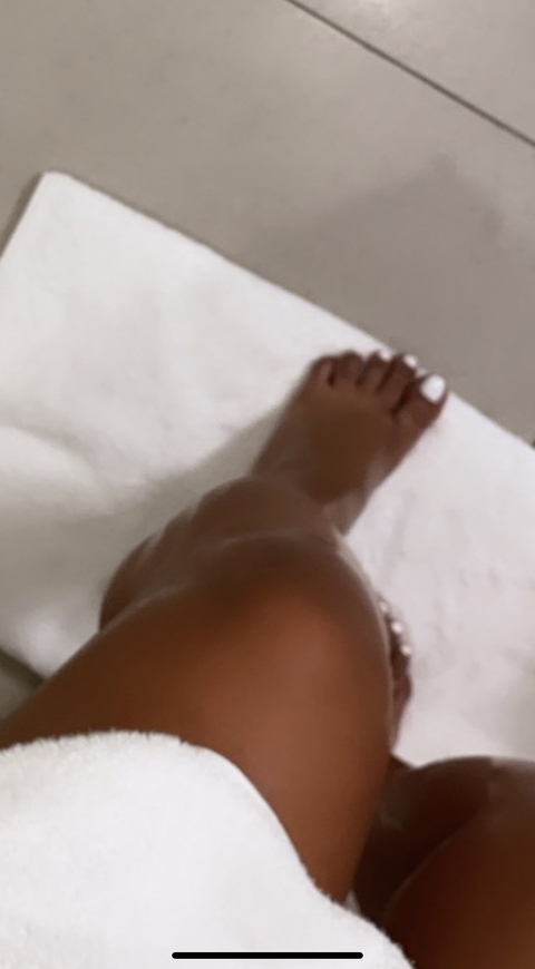 meandmyfeetx3 nude