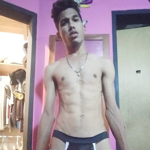 elbuenchico22 nude