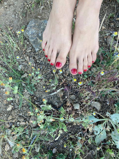 uzzusweetfeet nude